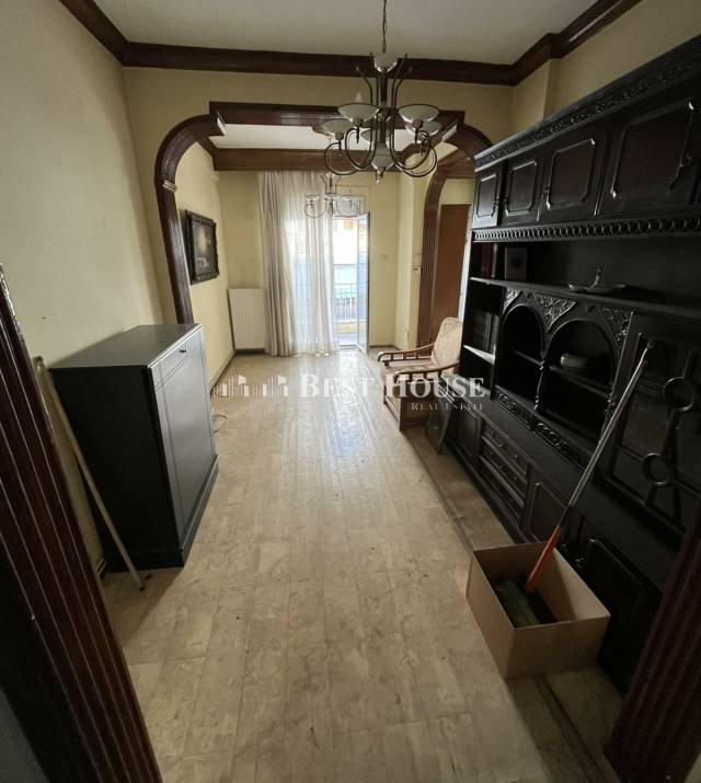 3 CH7285 Nees Photo.jpg